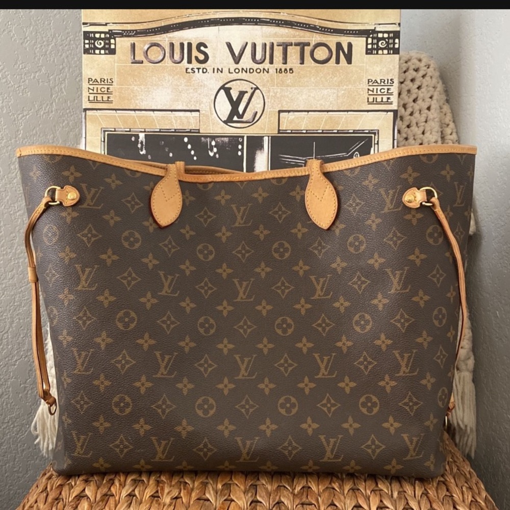 Louis Vuitton Neverfull GM Monogram Tote Bag